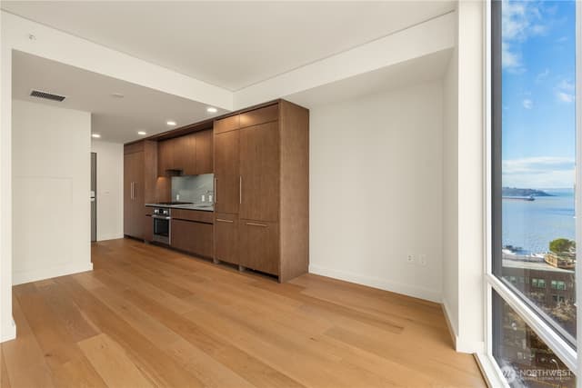 Property photo for 121 Stewart Street #1108, Seattle photo 2