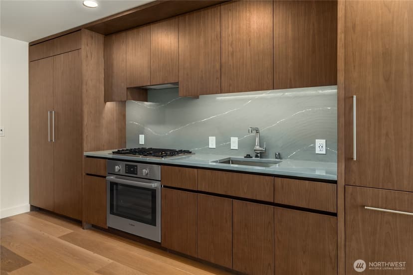 Property photo for 121 Stewart Street #1108, Seattle photo 4