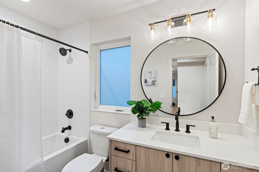 Property photo for 926 NW 57th Street #A, Seattle photo 5