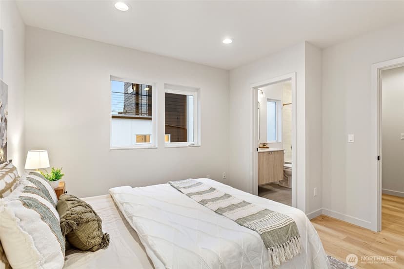 Property photo for 926 NW 57th Street #A, Seattle photo 24