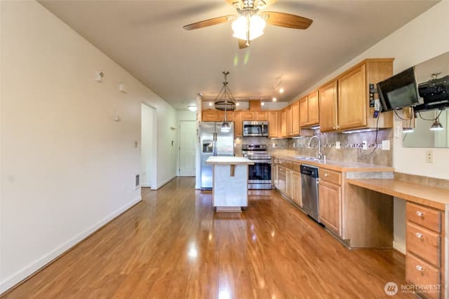 Property photo for 13405 97th Avenue E #101, Puyallup photo 5