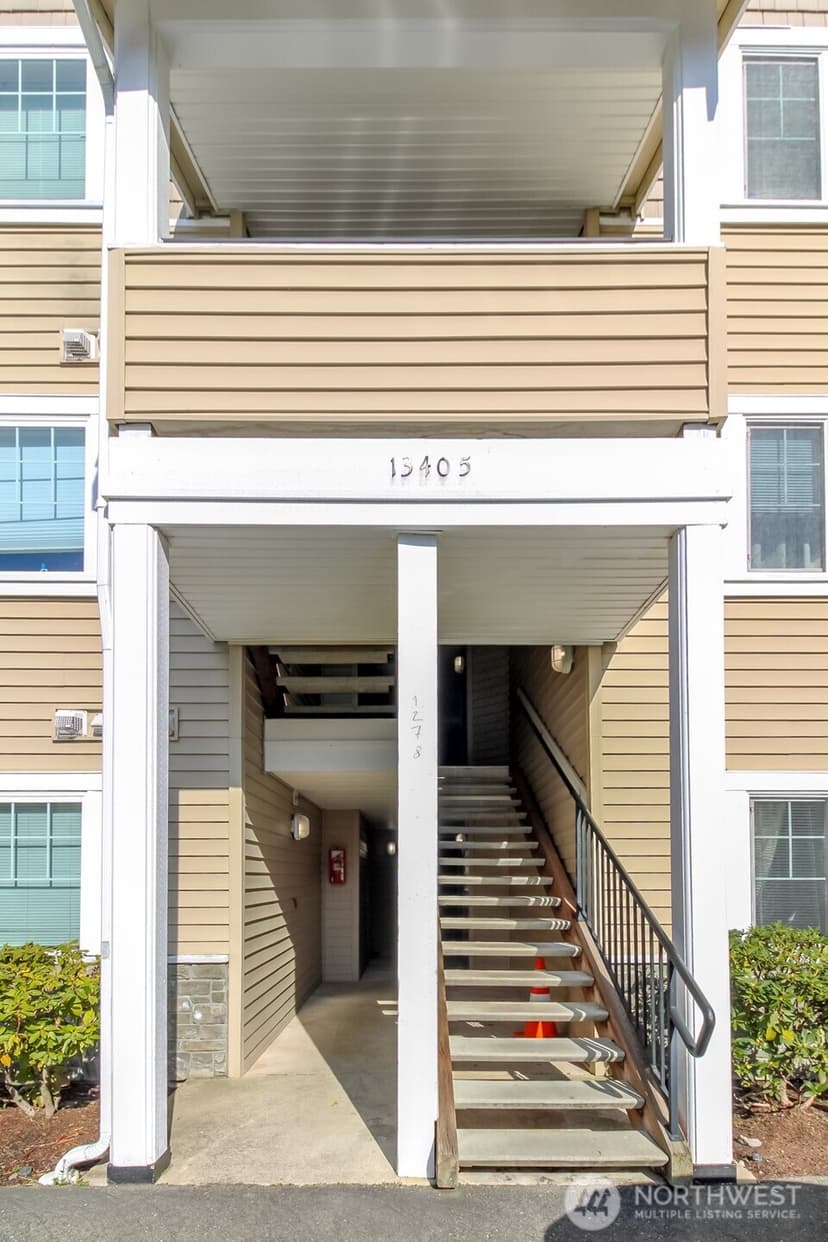 Property photo for 13405 97th Avenue E #101, Puyallup photo 21
