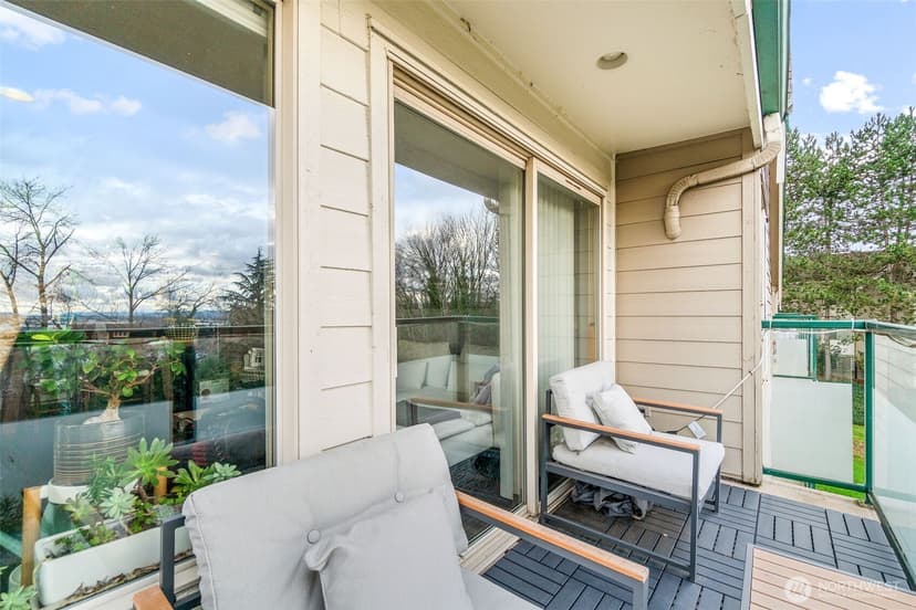 Property photo for 15325 Sunwood Boulevard #B304, Tukwila photo 21
