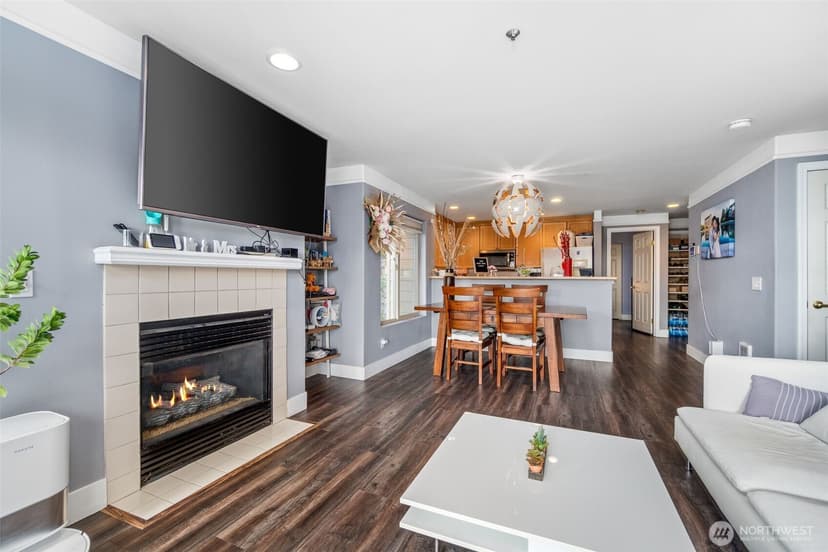 Property photo for 15325 Sunwood Boulevard #B304, Tukwila photo 11