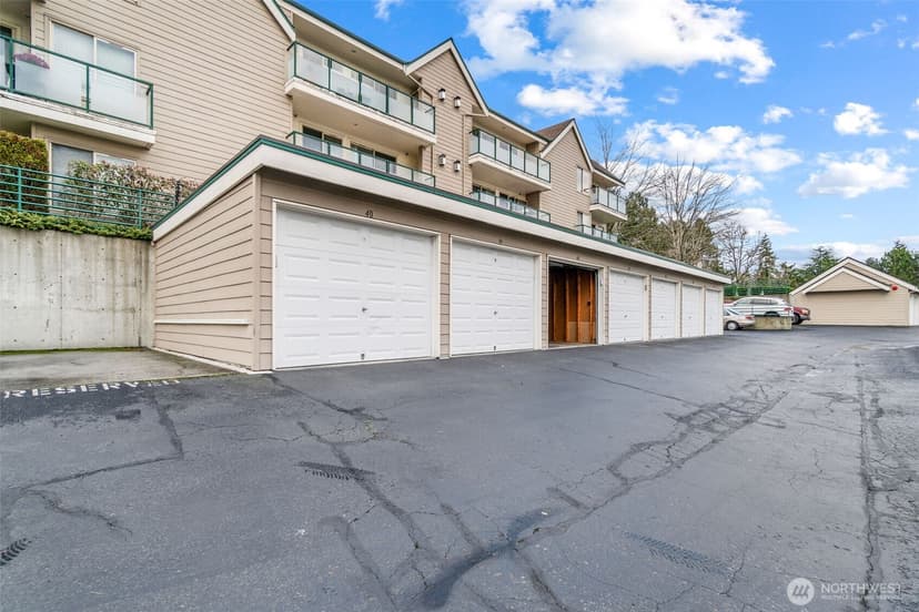 Property photo for 15325 Sunwood Boulevard #B304, Tukwila photo 26