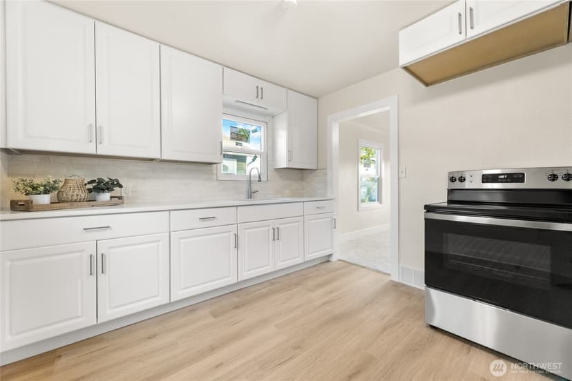 Property photo for 1229 Broadway Ave, Bremerton photo 7