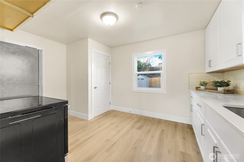 Property photo for 1229 Broadway Ave, Bremerton photo 9