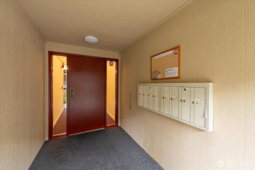 Property photo for 1400 153rd Avenue NE #3710, Bellevue photo 16