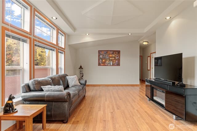 Property photo for 935 Sunrise Drive, Manson photo 5
