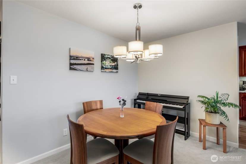 Property photo for 1020 5th Avenue S #8, Edmonds photo 11