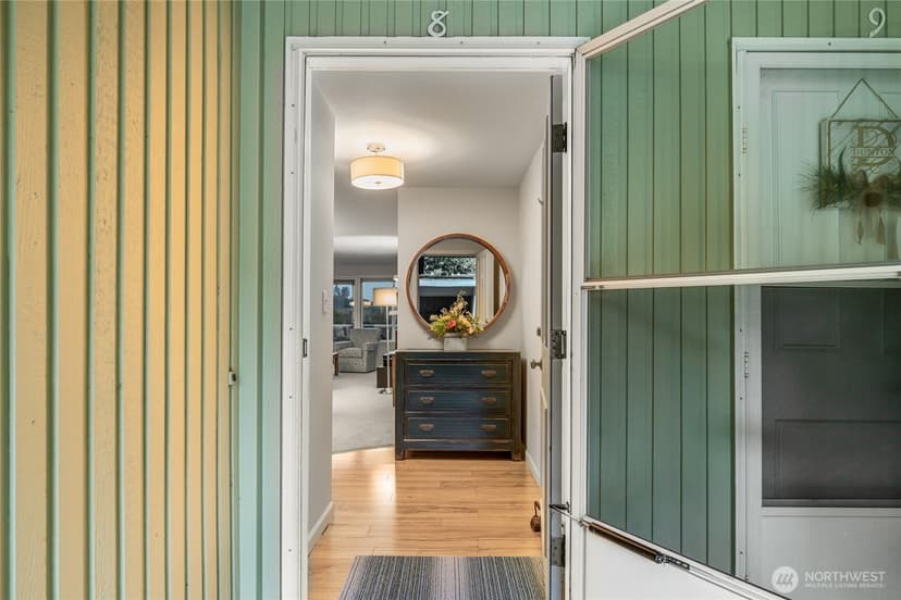 Property photo for 1020 5th Avenue S #8, Edmonds photo 4