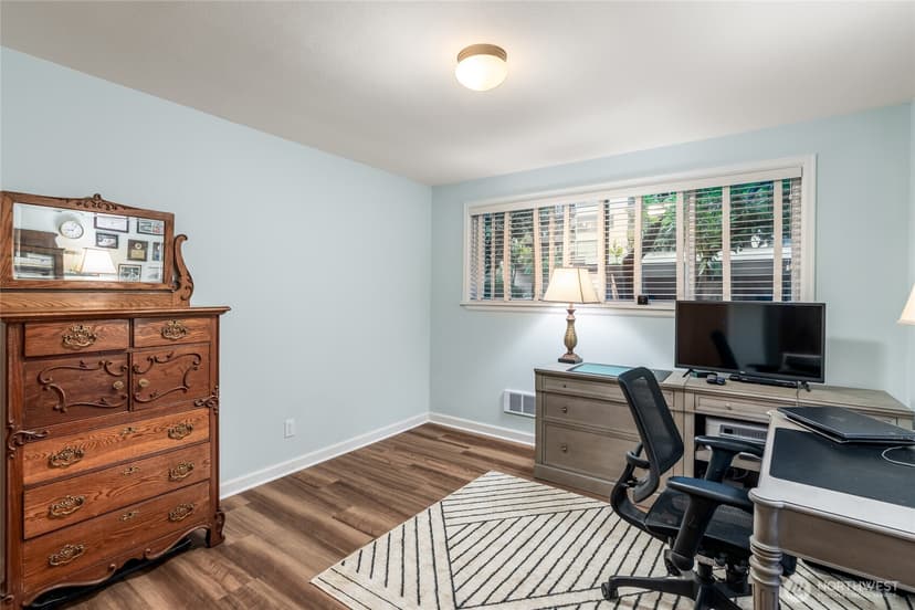 Property photo for 1020 5th Avenue S #8, Edmonds photo 19