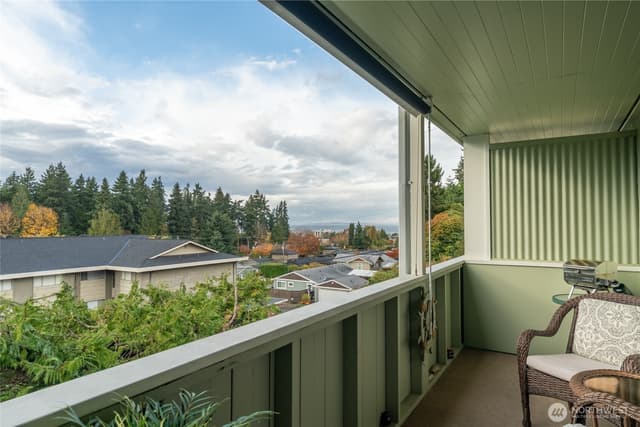 Property photo for 1020 5th Avenue S #8, Edmonds
