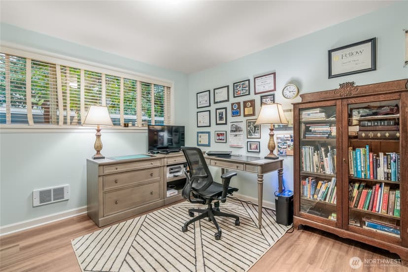 Property photo for 1020 5th Avenue S #8, Edmonds photo 20