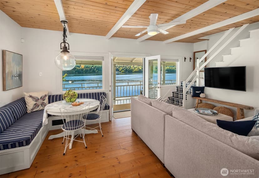Property photo for 27704 Manzanita Beach Road SW, Vashon photo 11