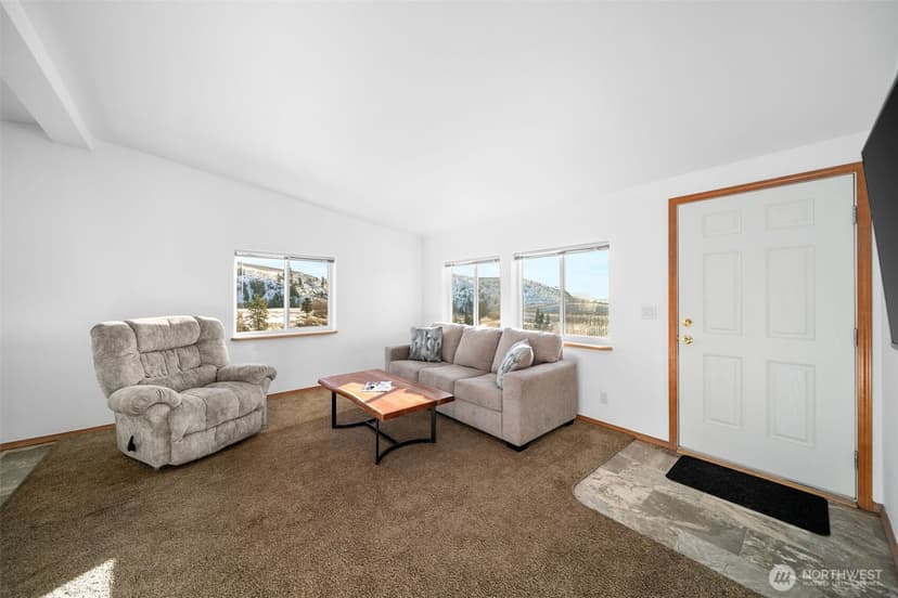 Property photo for 565 Boyd Loop Rd, Manson photo 3