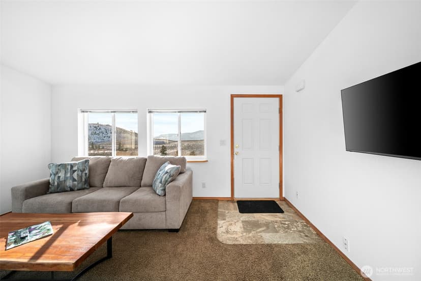 Property photo for 565 Boyd Loop Rd, Manson photo 2