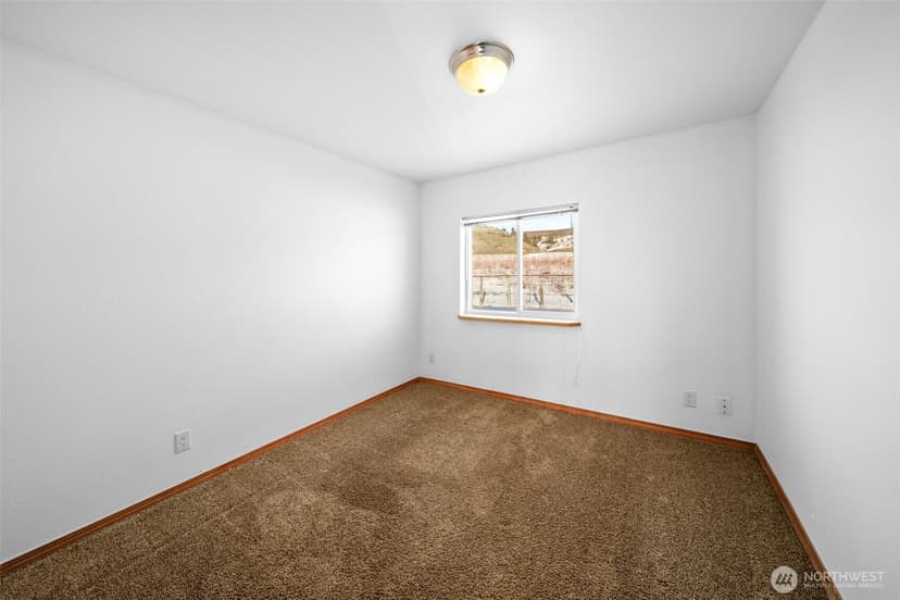 Property photo for 565 Boyd Loop Rd, Manson photo 12
