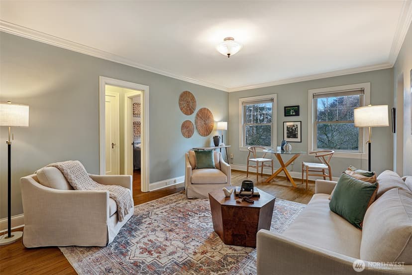 Property photo for 5810 Cowen Place NE #202, Seattle photo 7