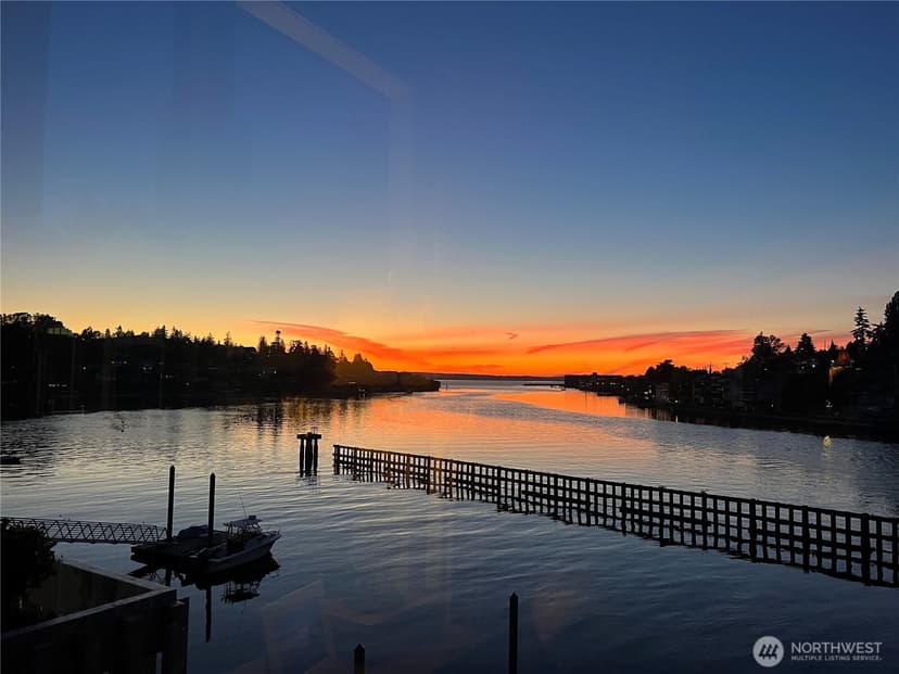 Property photo for 3510 W Commodore Way, Seattle photo 11