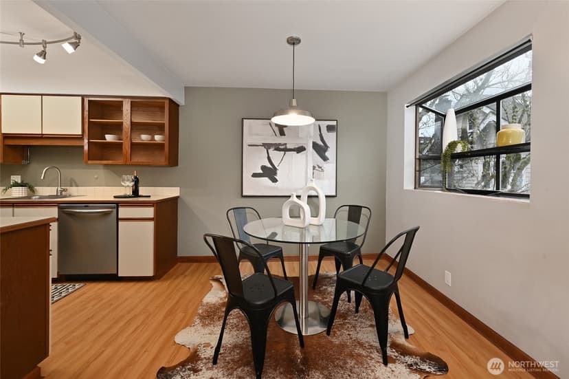 Property photo for 12300 33rd Ave NE #204, Seattle photo 6