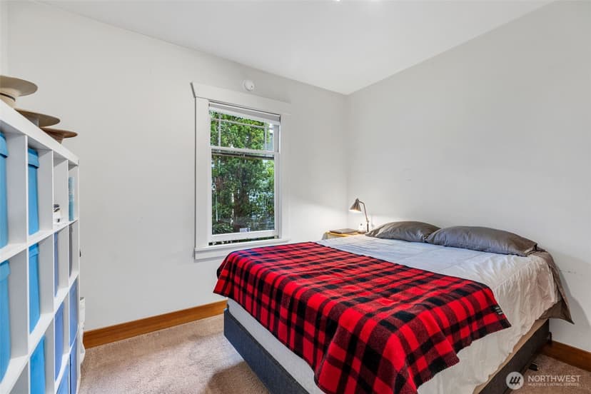 Property photo for 7779 10th Avenue SW, Seattle photo 11