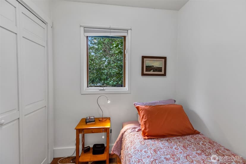 Property photo for 7779 10th Avenue SW, Seattle photo 16