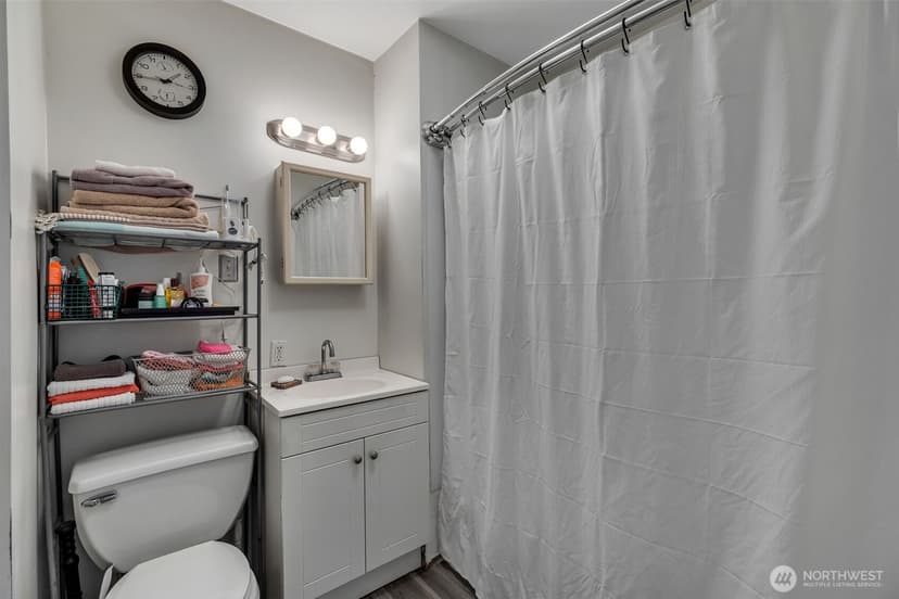 Property photo for 7779 10th Avenue SW, Seattle photo 13