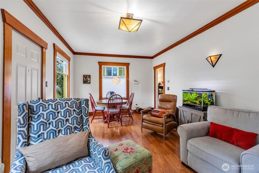 Property photo for 7779 10th Avenue SW, Seattle photo 5