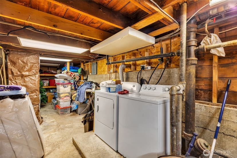 Property photo for 7779 10th Avenue SW, Seattle photo 19