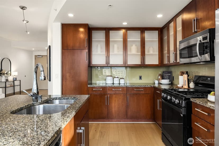 Property photo for 900 Lenora Street #W700, Seattle photo 6