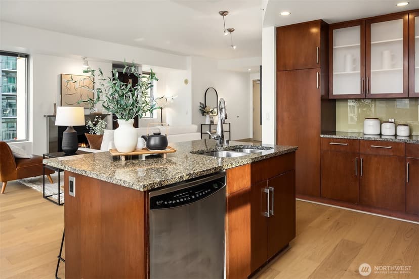 Property photo for 900 Lenora Street #W700, Seattle photo 7