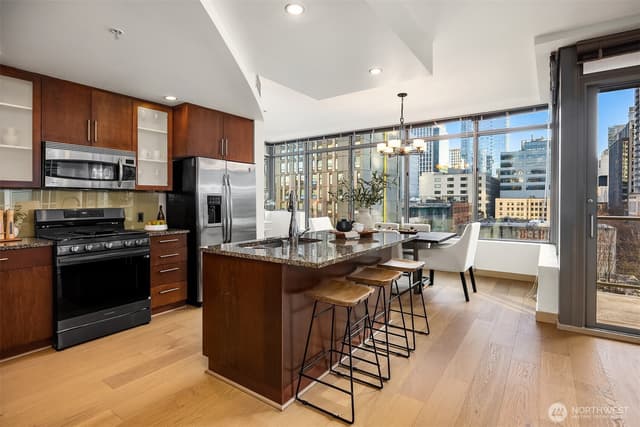 Property photo for 900 Lenora Street #W700, Seattle photo 3