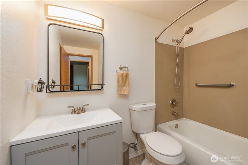 Property photo for 25735 115th Avenue SE #J203, Kent photo 15