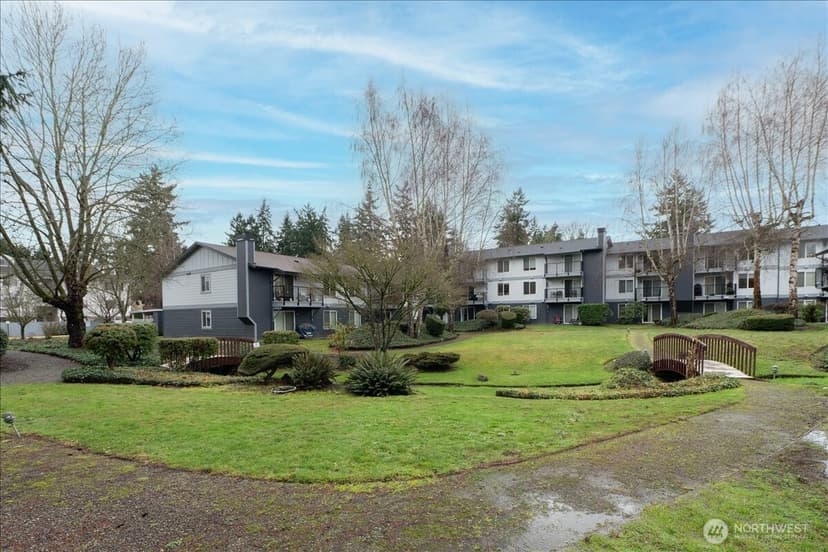 Property photo for 25735 115th Avenue SE #J203, Kent photo 28