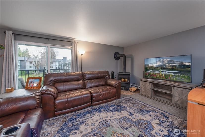 Property photo for 25735 115th Avenue SE #J203, Kent photo 4