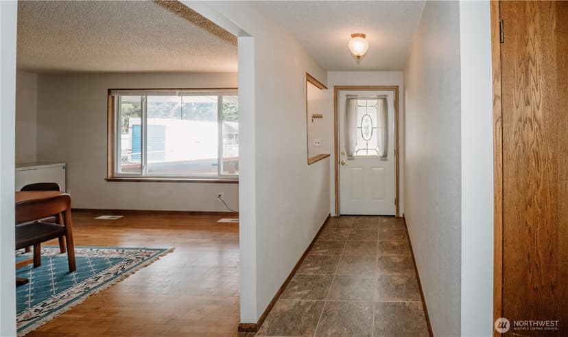 Property photo for 22014 54th Avenue W, Mountlake Terrace photo 6
