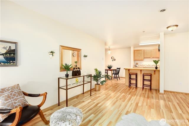 Property photo for 11915 Roseberg Avenue S #204, Burien photo 4