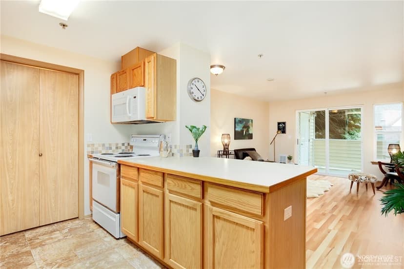 Property photo for 11915 Roseberg Avenue S #204, Burien photo 6