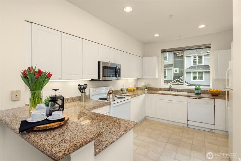 Property photo for 16125 Juanita Woodinville Way NE #414, Bothell photo 12