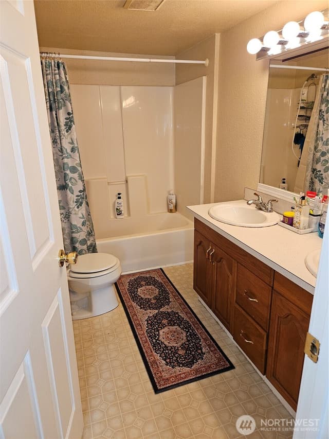 Property photo for 9638 D Street E, Tacoma photo 5