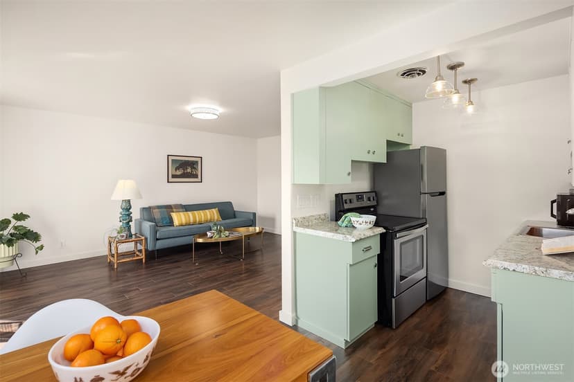 Property photo for 8701 35th Avenue NE #9, Seattle photo 2