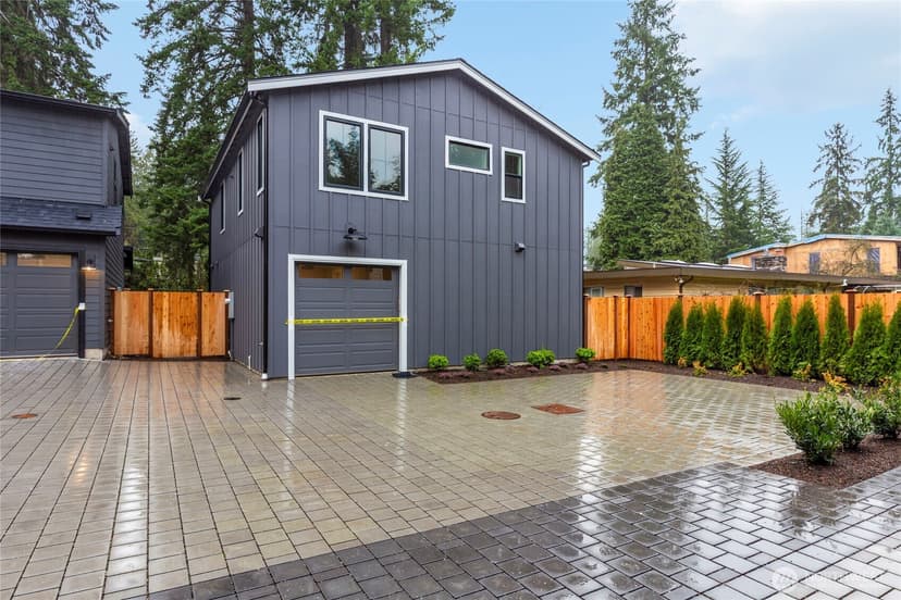 Property photo for 11607 NE 112th Street #2, Kirkland photo 39