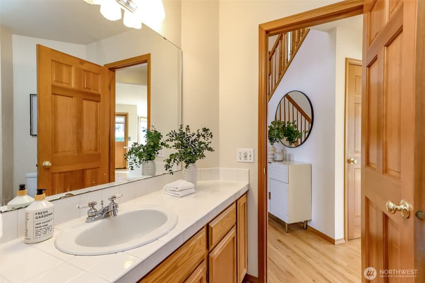 Property photo for 2201 Hillside Drive NE, Tacoma photo 25