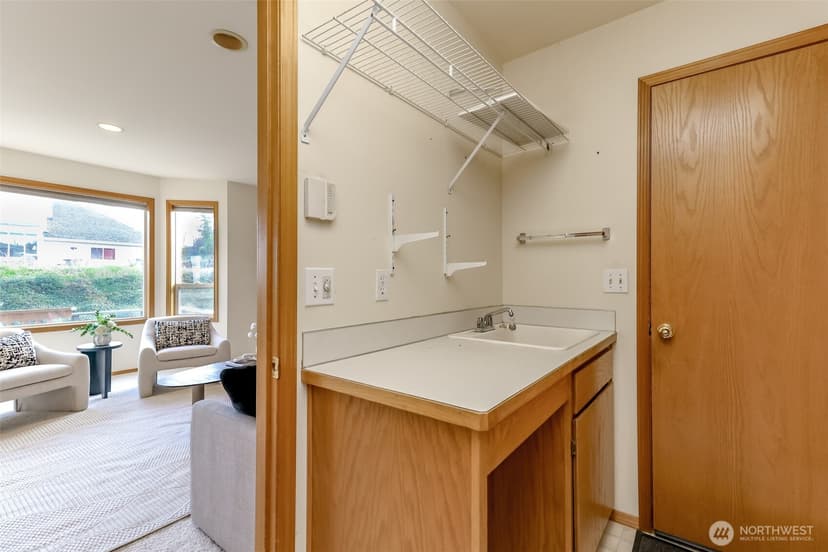 Property photo for 2201 Hillside Drive NE, Tacoma photo 22