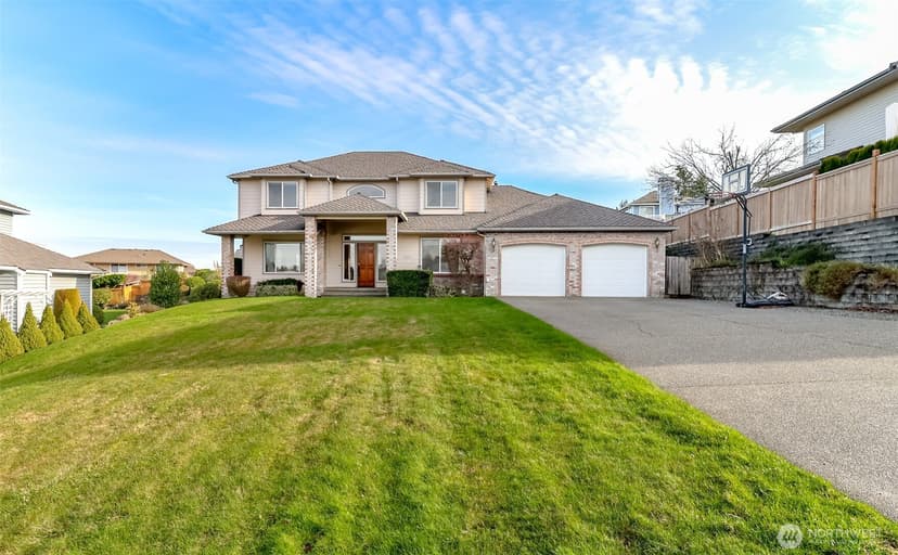 Property photo for 2201 Hillside Drive NE, Tacoma photo 5