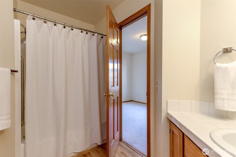 Property photo for 2201 Hillside Drive NE, Tacoma photo 26