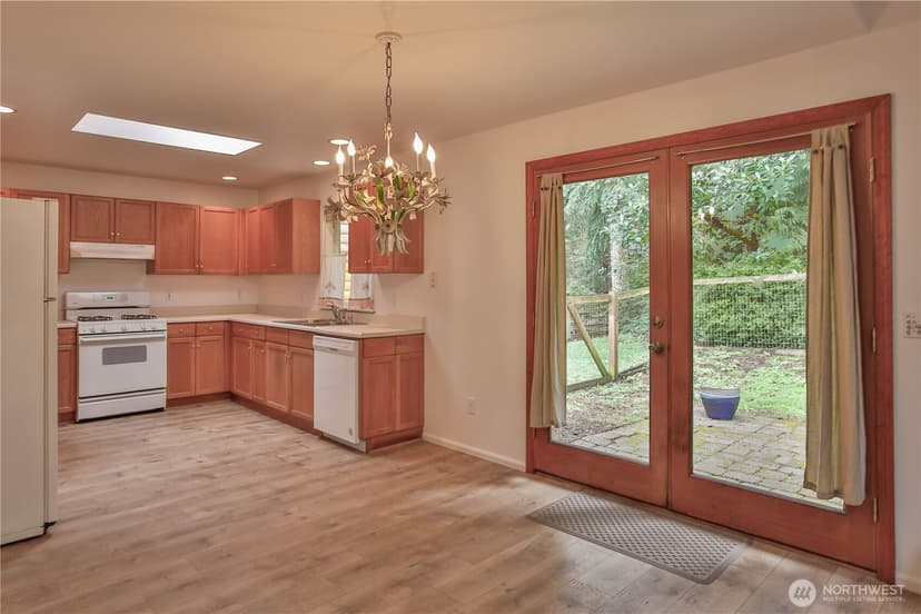Property photo for 7847 Blakely Avenue, Clinton photo 4