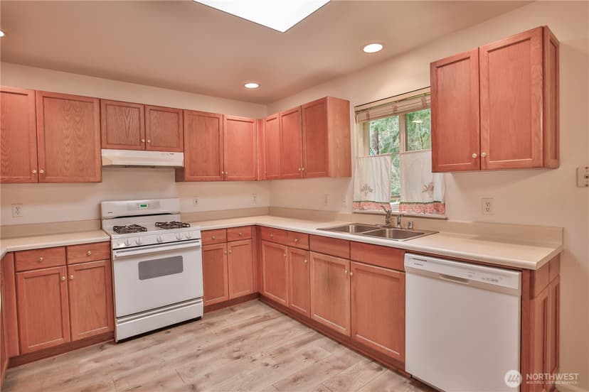 Property photo for 7847 Blakely Avenue, Clinton photo 6