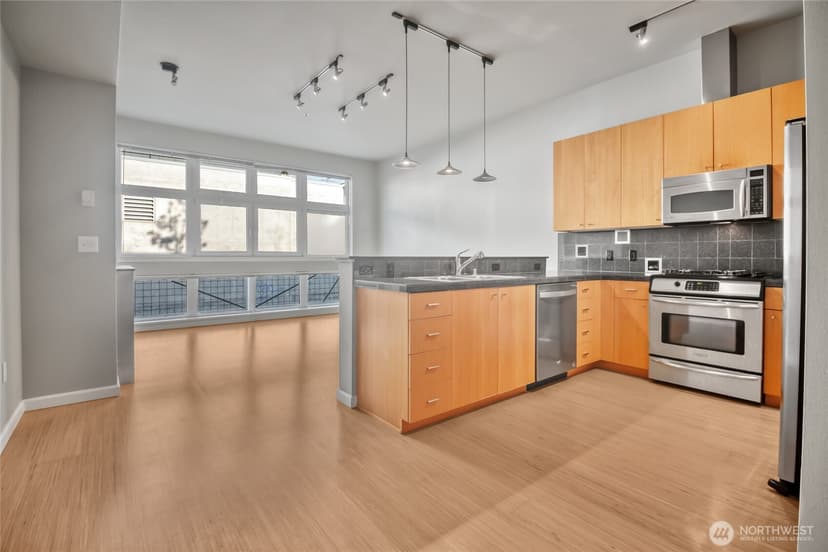 Property photo for 17 W Mercer Street #217, Seattle photo 15